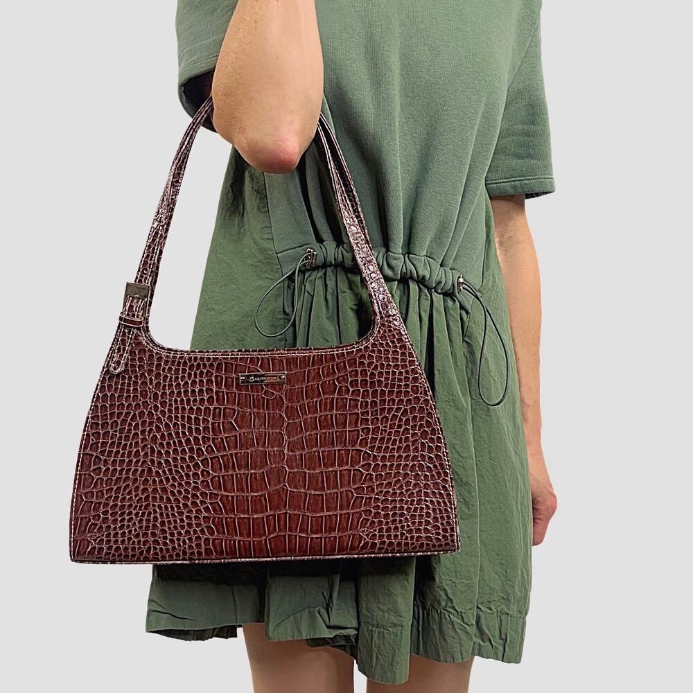 🐊 Liz Claiborne Brown Faux Alligator Rectangular Trapezoid Shoulder Bag